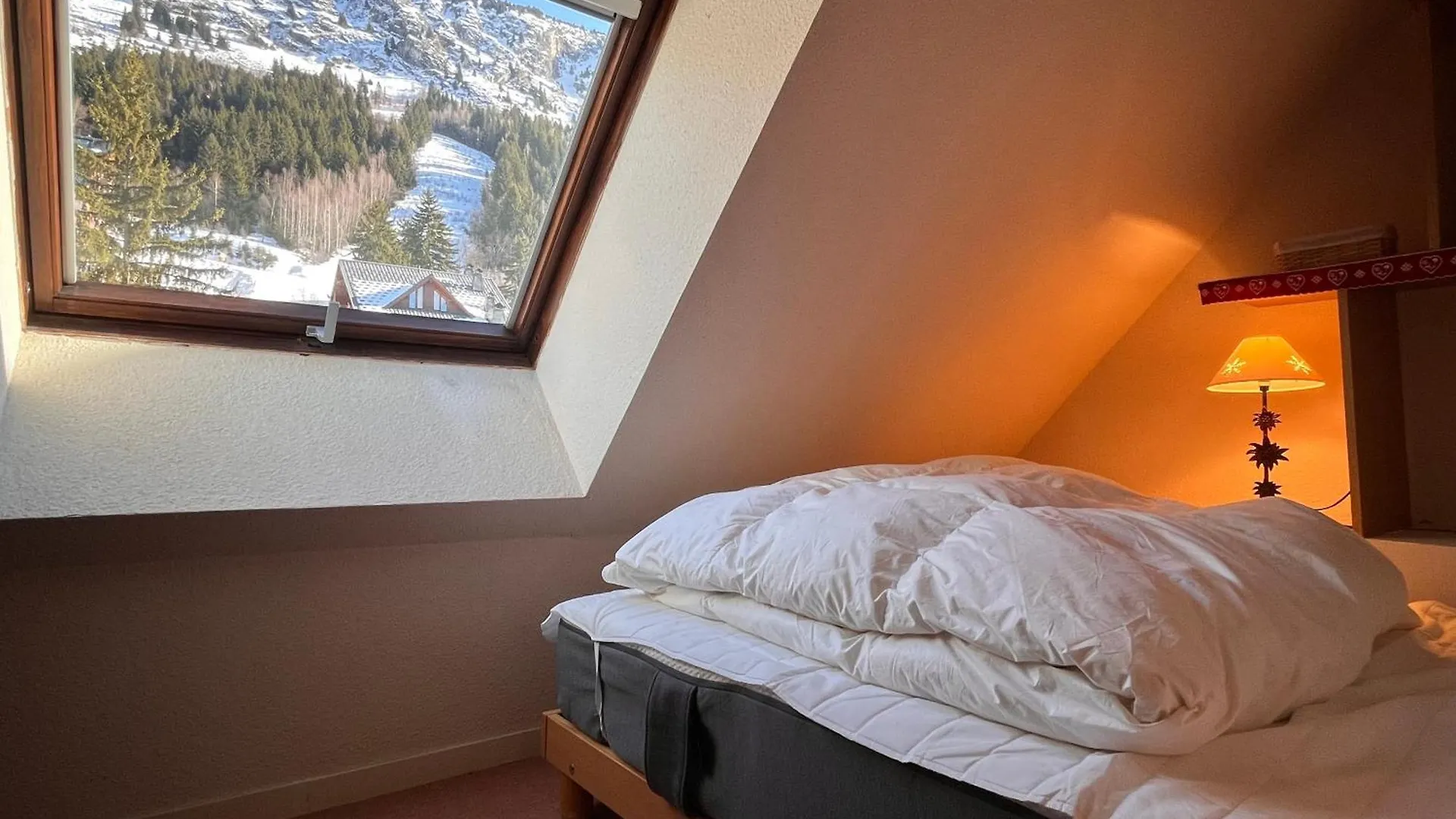 Apartment Ski In-Ski Out Appartement In Het Centrum Van Oz 3300 Oz France